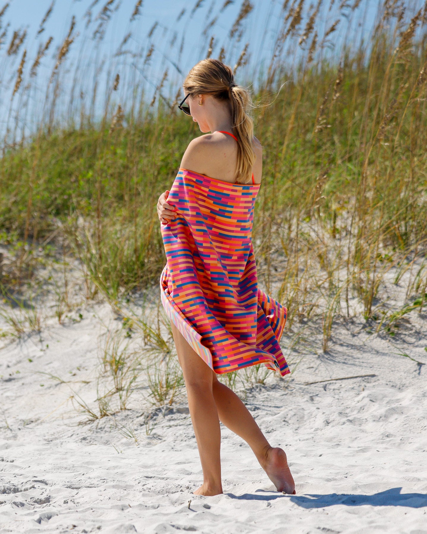 ミュージシャン CDL Beach Towel Tropixel Paradise Travel Towel – LUVLY+WILDE